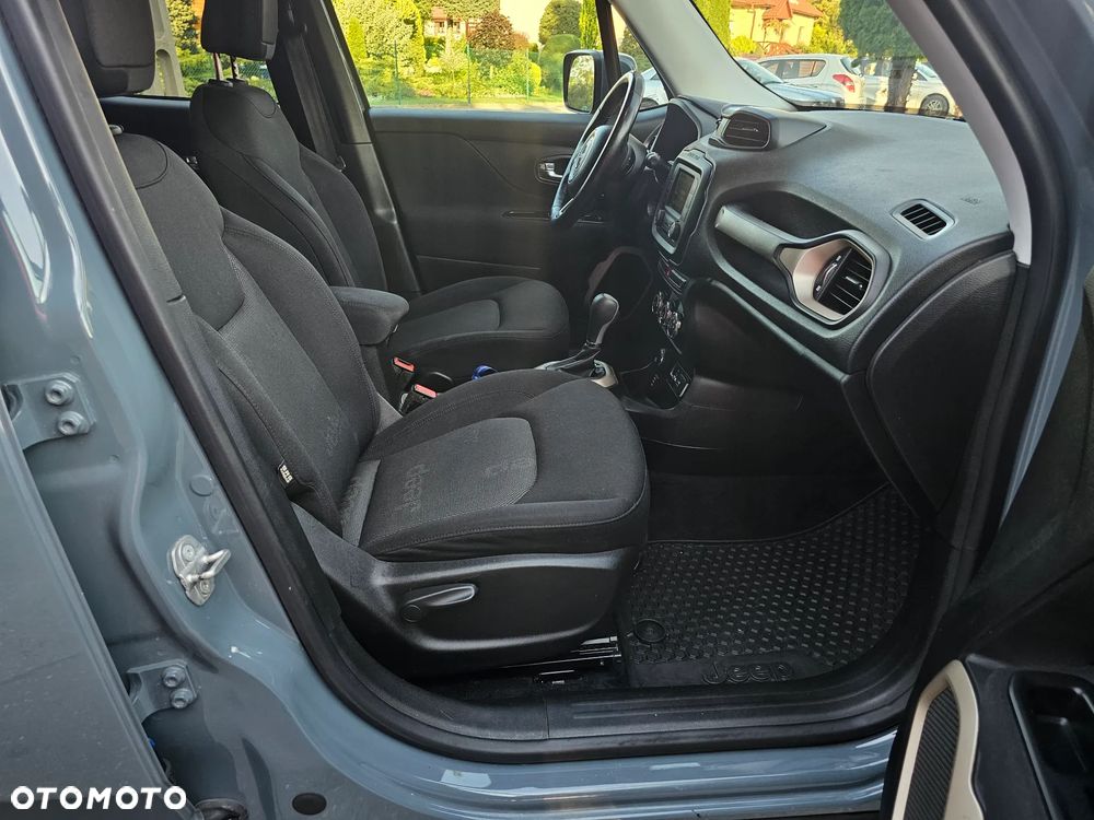 Jeep Renegade - 16