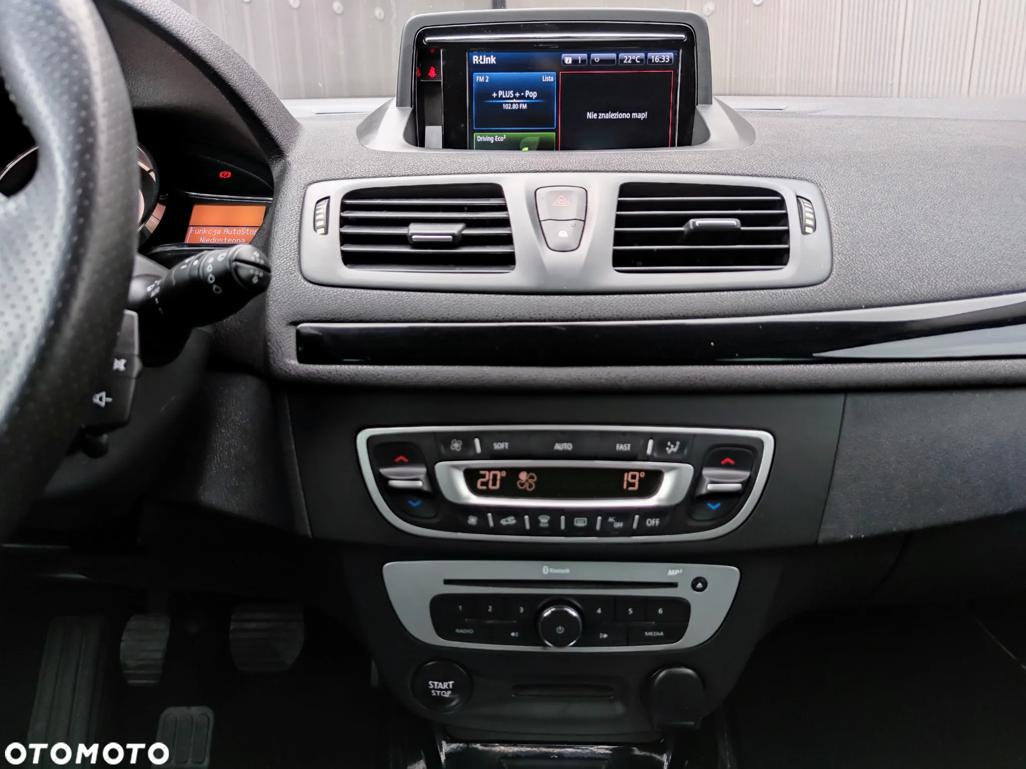Renault Megane Grandtour ENERGY TCe 130 BOSE EDITION - 21