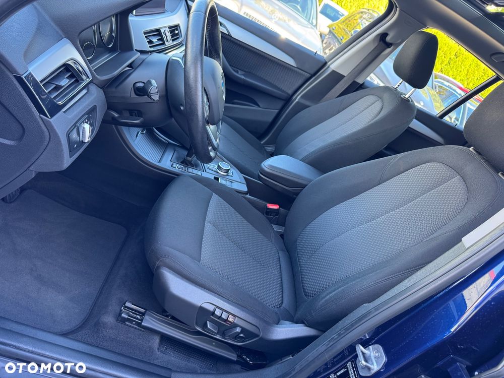 BMW X1 xDrive20i Advantage sport - 19