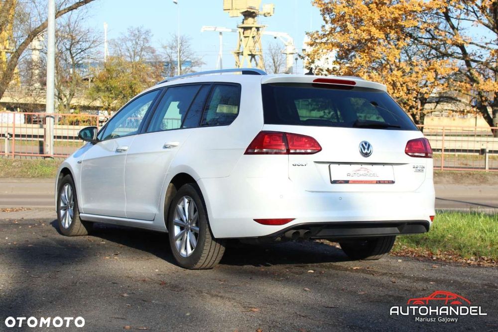 Volkswagen Golf - 4