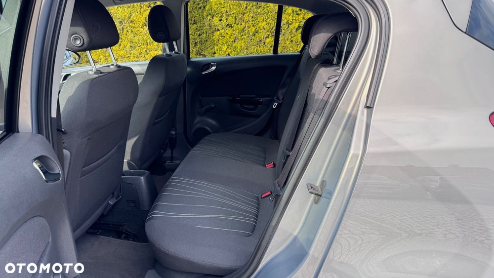 Opel Corsa - 24