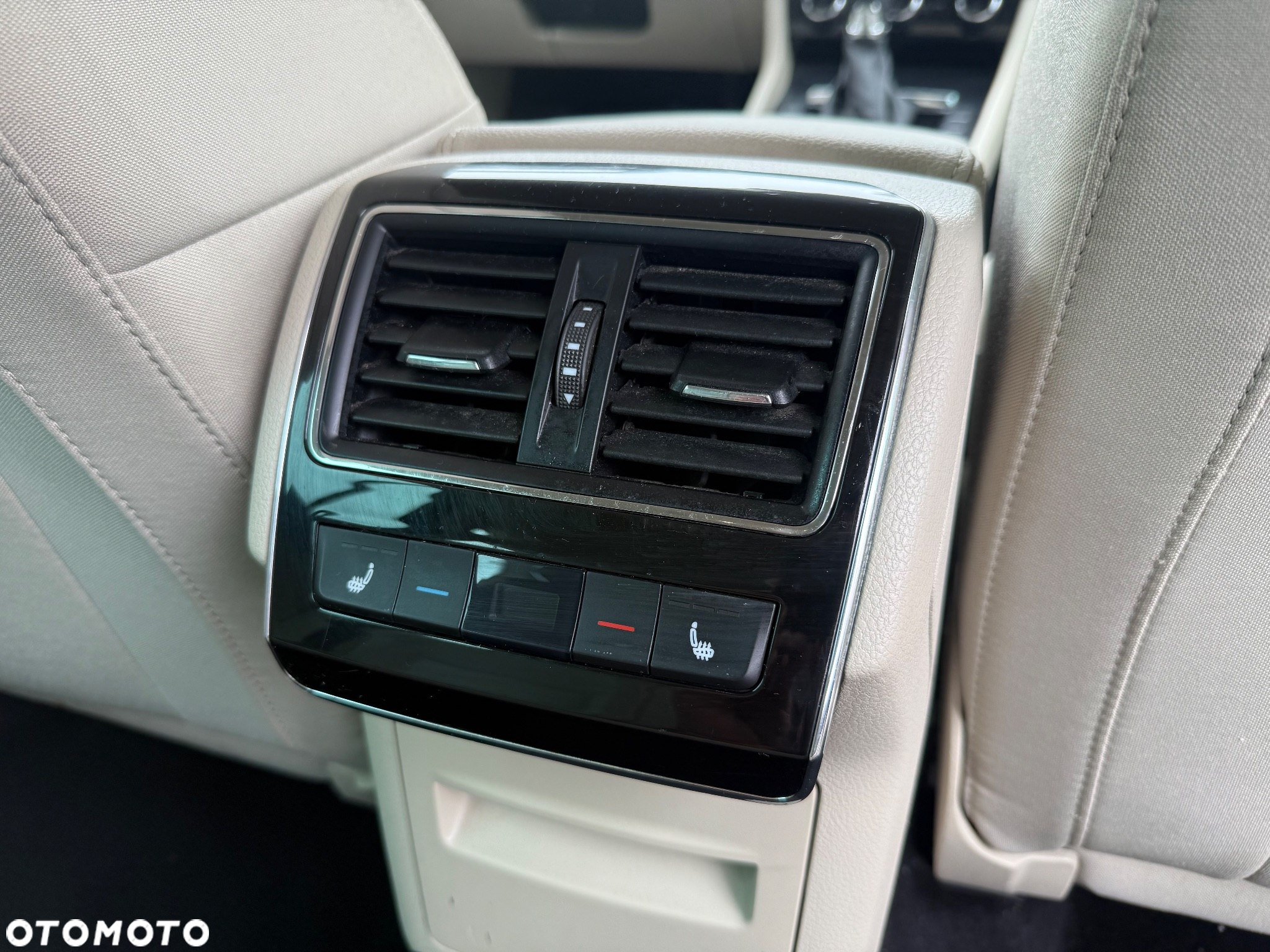 Skoda Superb 2.0 TDI SCR Style DSG - 26