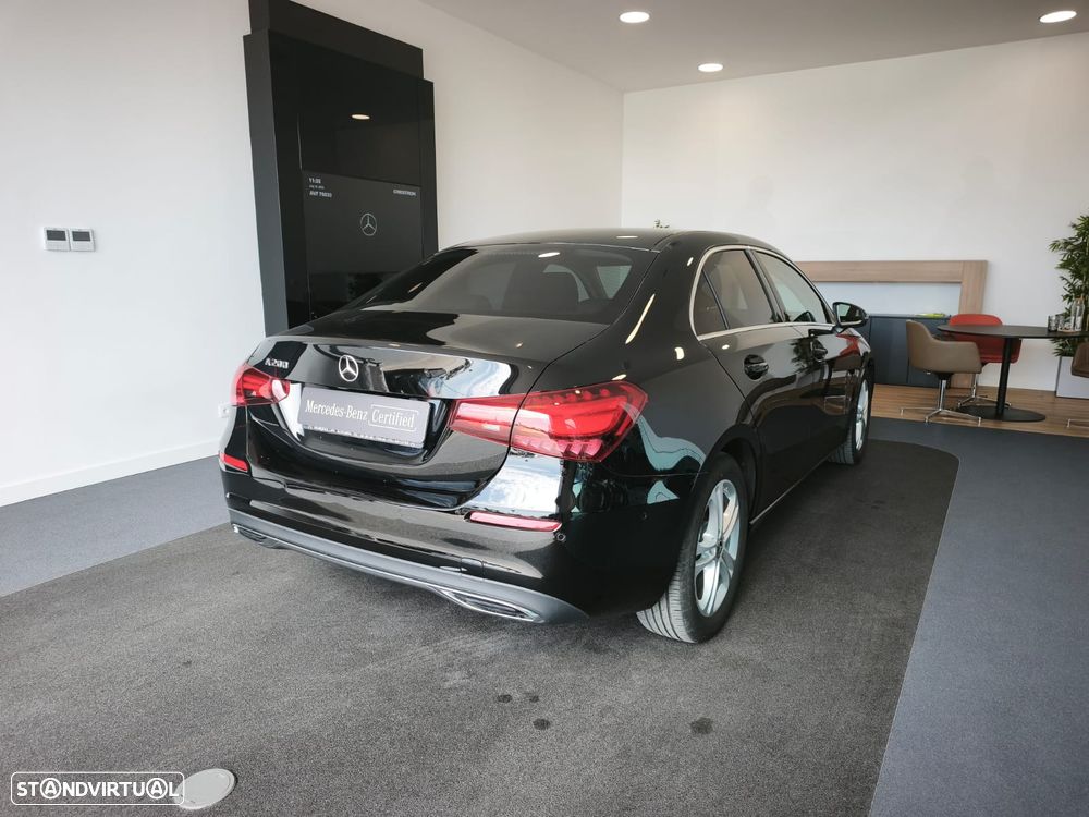Mercedes-Benz A 200 Limousine Progressive Aut. - 9