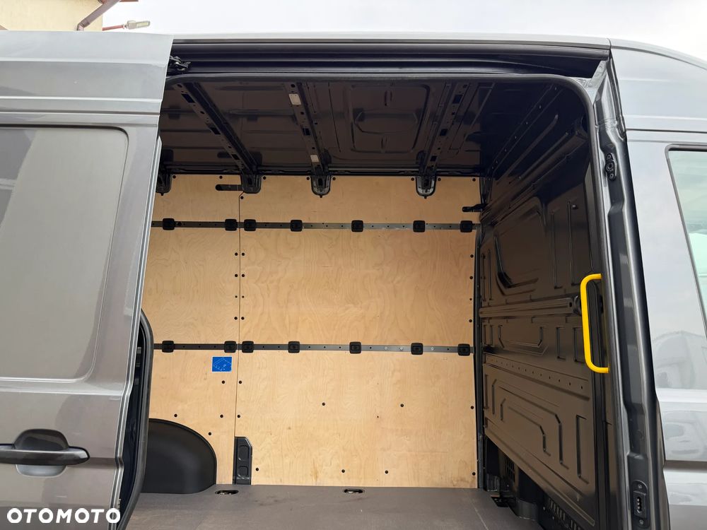 Volkswagen Crafter L2H2 - 14
