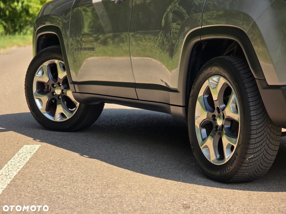 Jeep Compass 2.0 MJD Limited 4WD S&S - 38