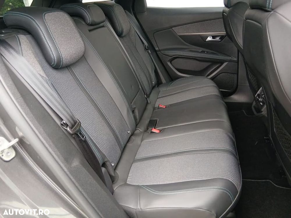 Peugeot 3008 1.2 PureTech S&S EAT8 Allure - 7