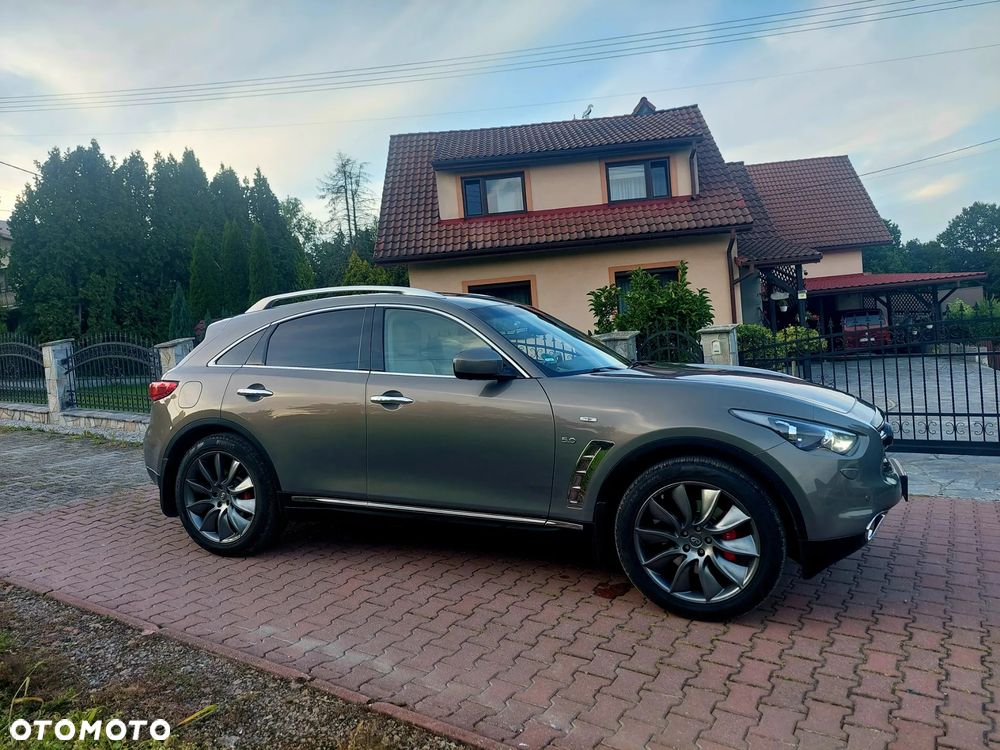 Infiniti QX70 5.0 S Premium - 2
