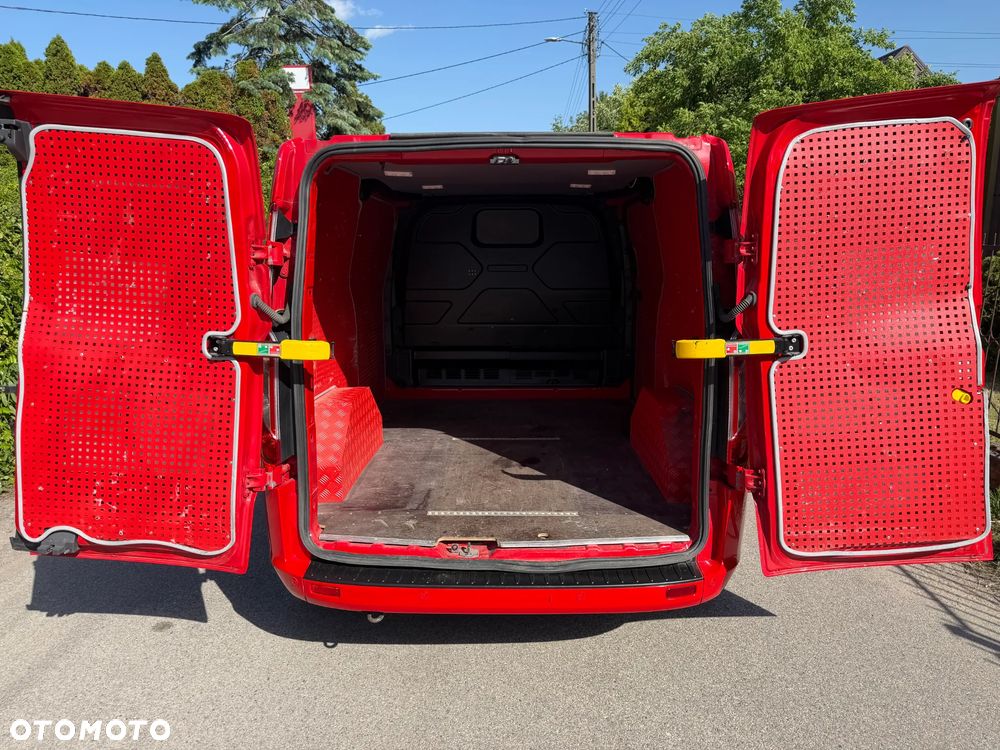 Ford TRANSIT CUSTOM - 29