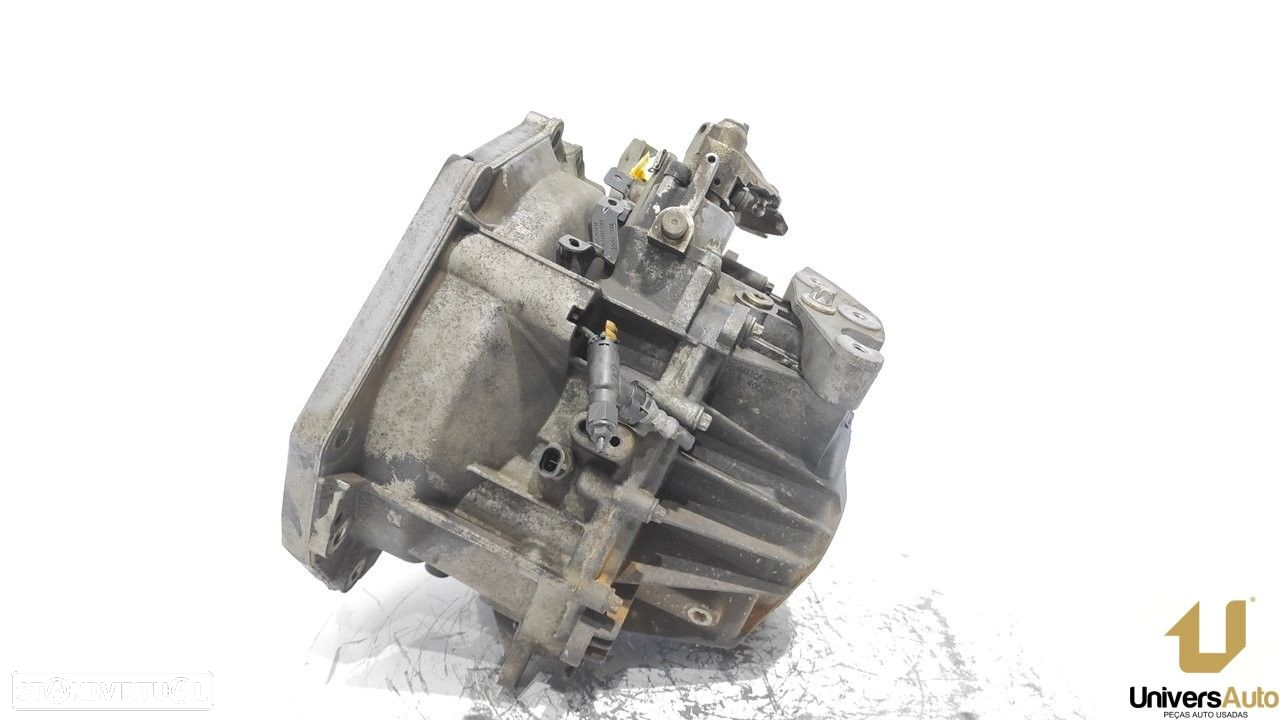 CAIXA VELOCIDADES OPEL ASTRA H 2005 -55192042 - 2