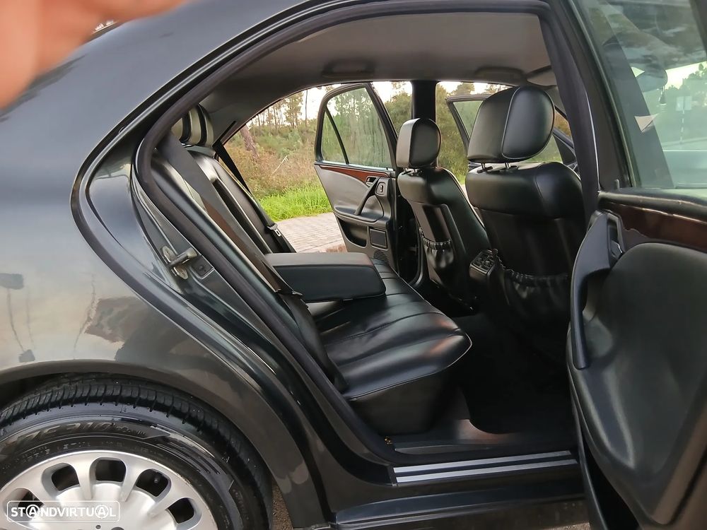 Mercedes-Benz E 220 CDI Elegance - 8