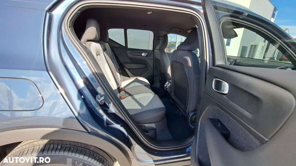 Volvo XC 40 B3 AT FWD MHEV Core - 13