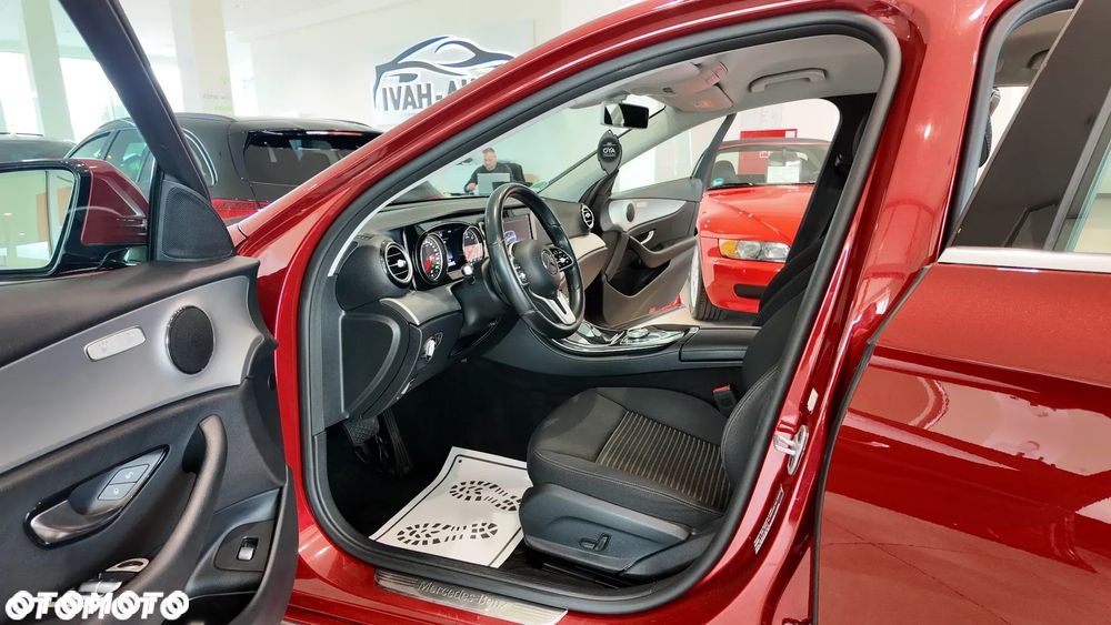 Mercedes-Benz Klasa E 220 d T 9G-TRONIC Avantgarde - 23