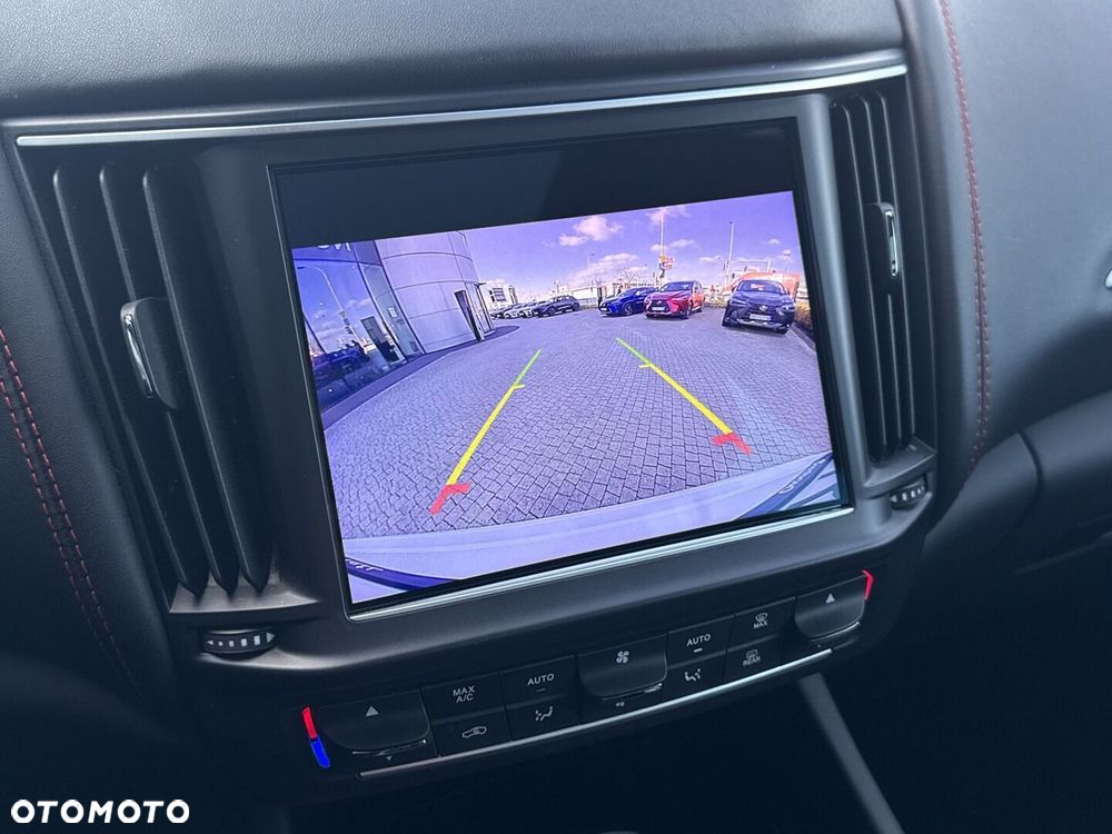 Maserati Levante - 24