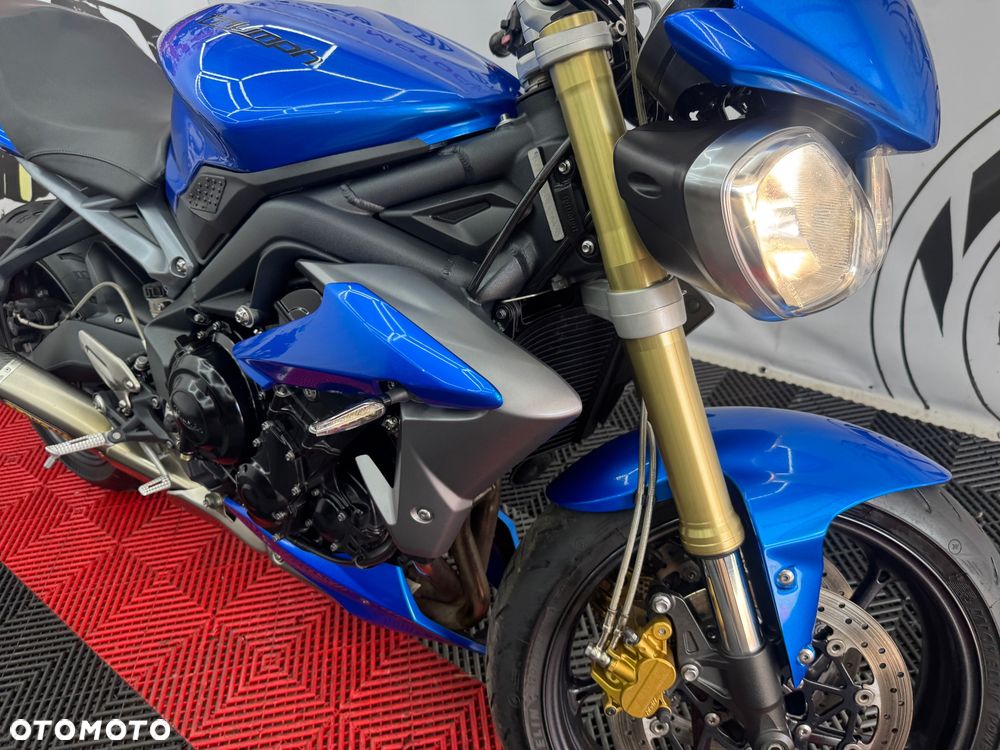 Triumph Street Triple - 34