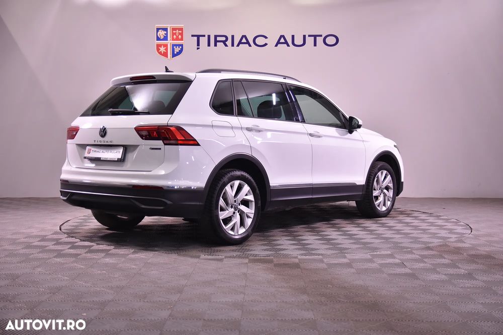 Volkswagen Tiguan - 6