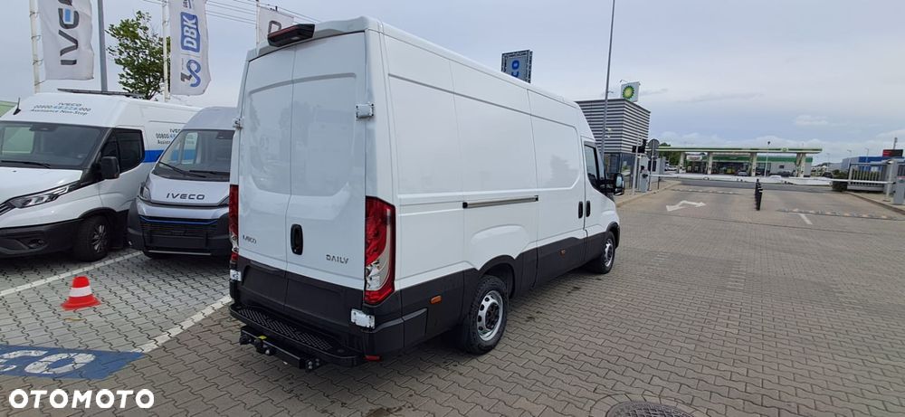 Iveco 35S16BA8 V - 18