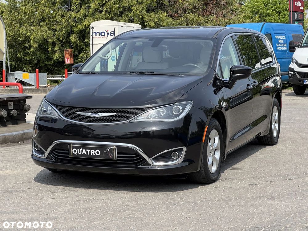 Chrysler Pacifica - 6