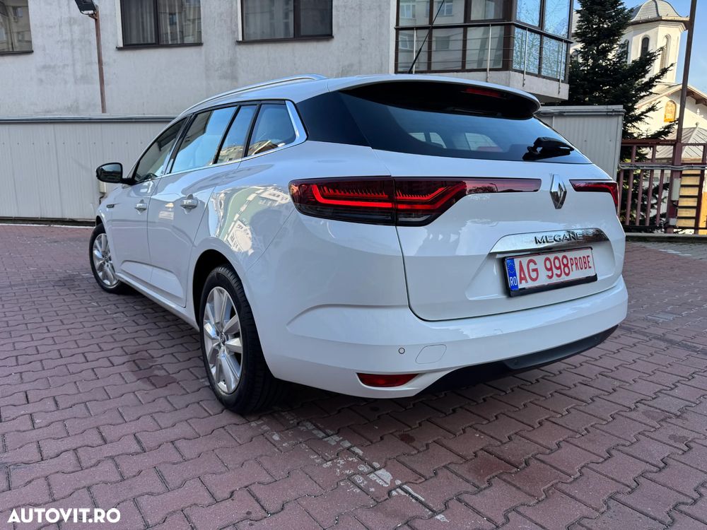 Renault Megane BLUE dCi 115 EDC Techno - 37