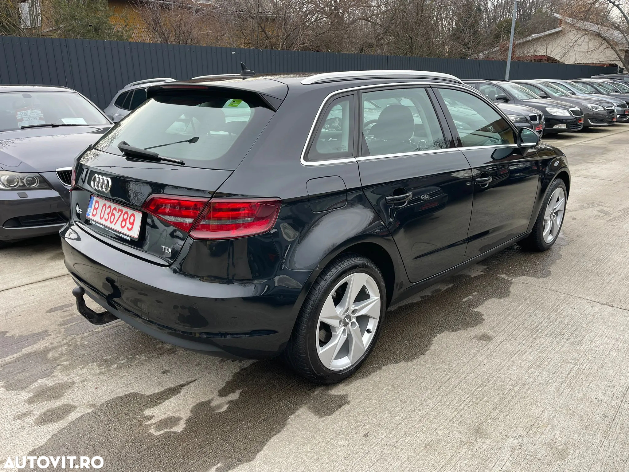 Audi A3 1.6 TDI Sportback S tronic Attraction - 3