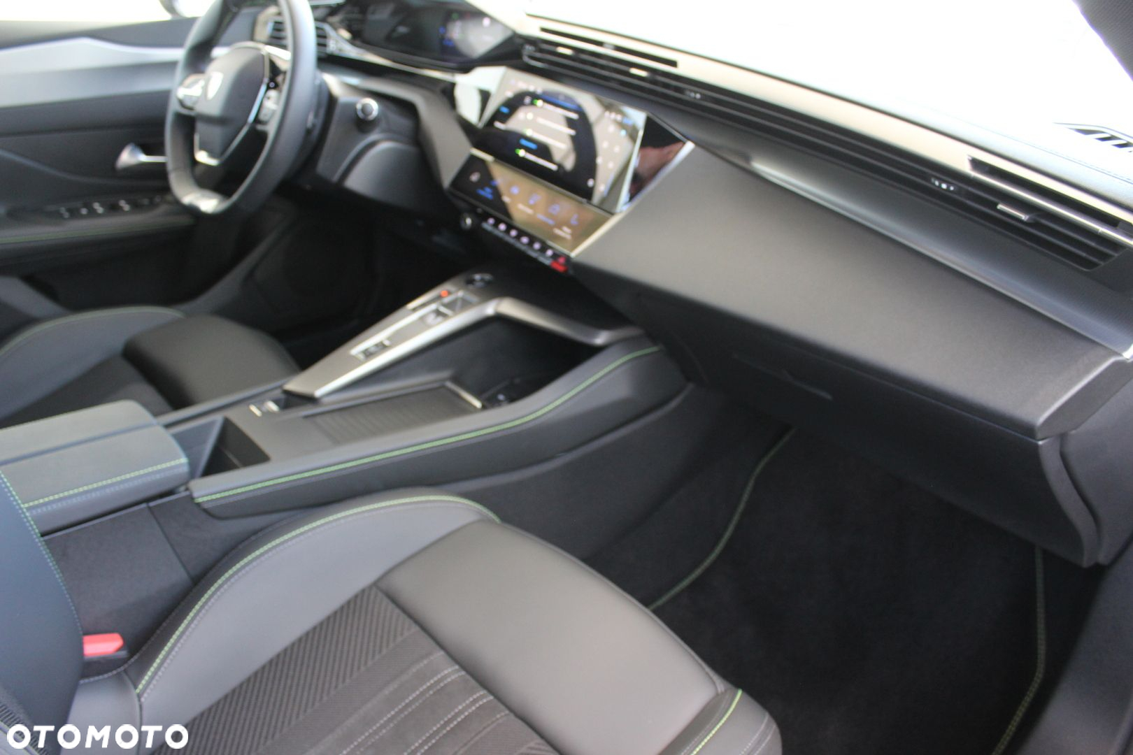 Peugeot 408 - 39