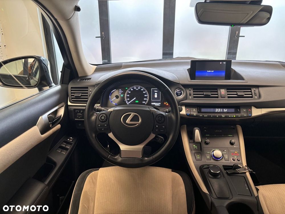 Lexus CT - 6
