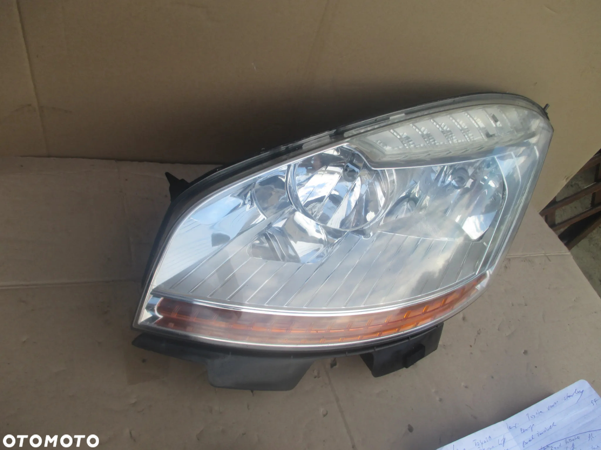 lampa Citroen C4 Picasso Hella Europa - 2