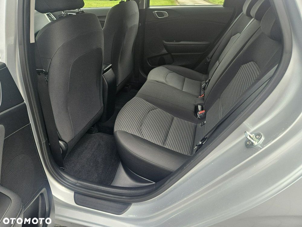 Kia Ceed - 14