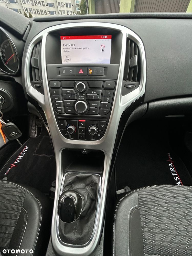 Opel Astra 1.4 Turbo Style - 30