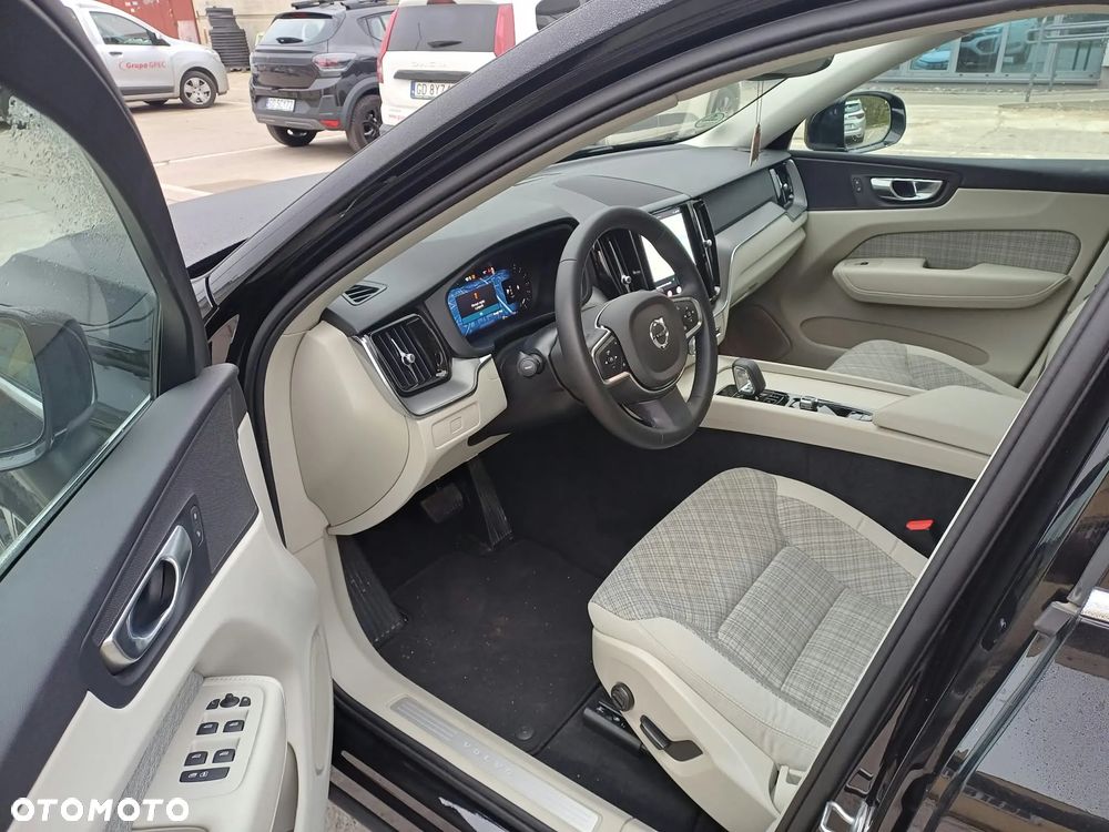Volvo XC 60 - 8