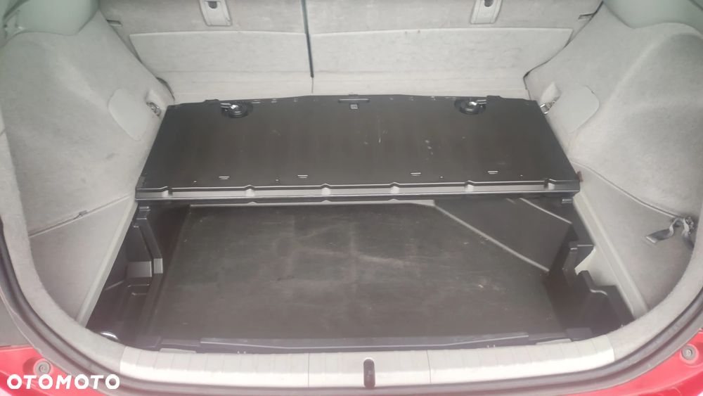 Toyota Prius 1.8 HSD Prestige - 14