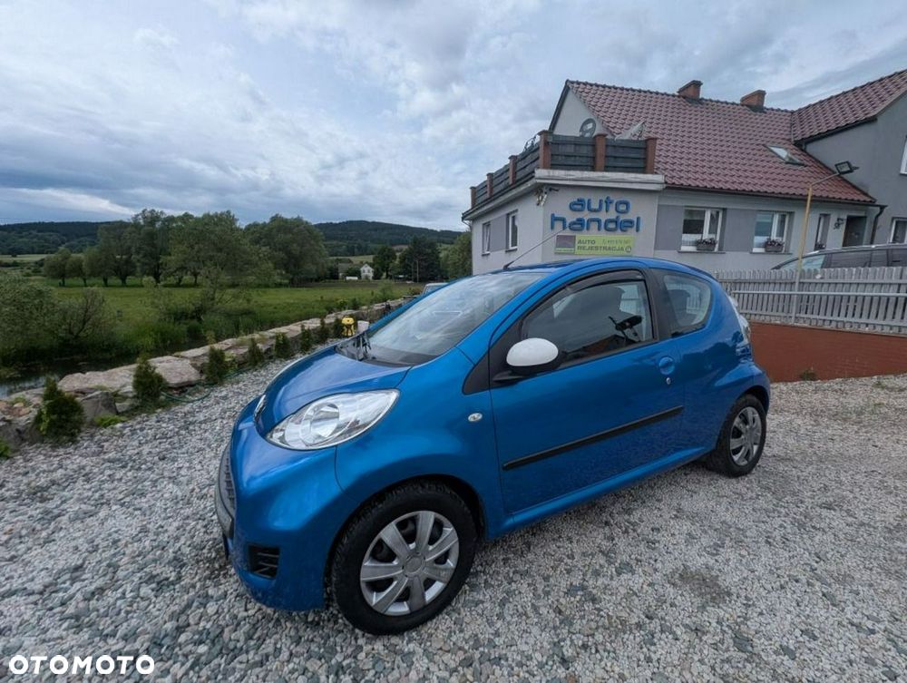 Peugeot 107 - 1