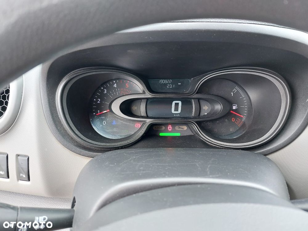 Renault TRAFIC - 15