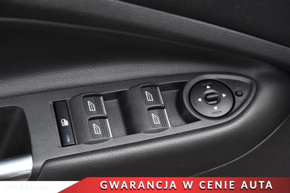 Ford Kuga 1.5 EcoBoost 2x4 Titanium - 17