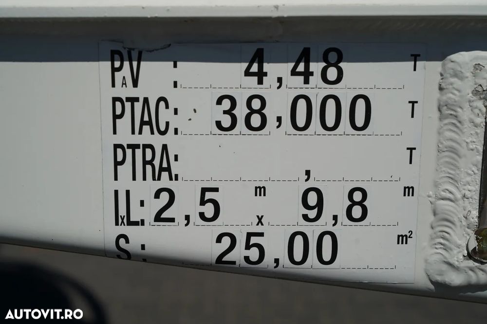 Spitzer REMORCA CIMENT SPITZER / 37.000 L / SILOU / 3 COMPARTIMENTE / AXE SAF / JANTE DIN ALIAJ - 20