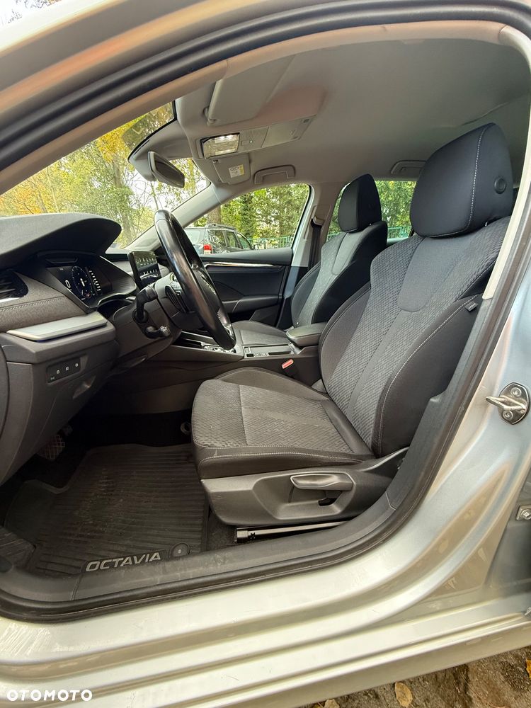 Skoda Octavia 2.0 TDI Style DSG - 19