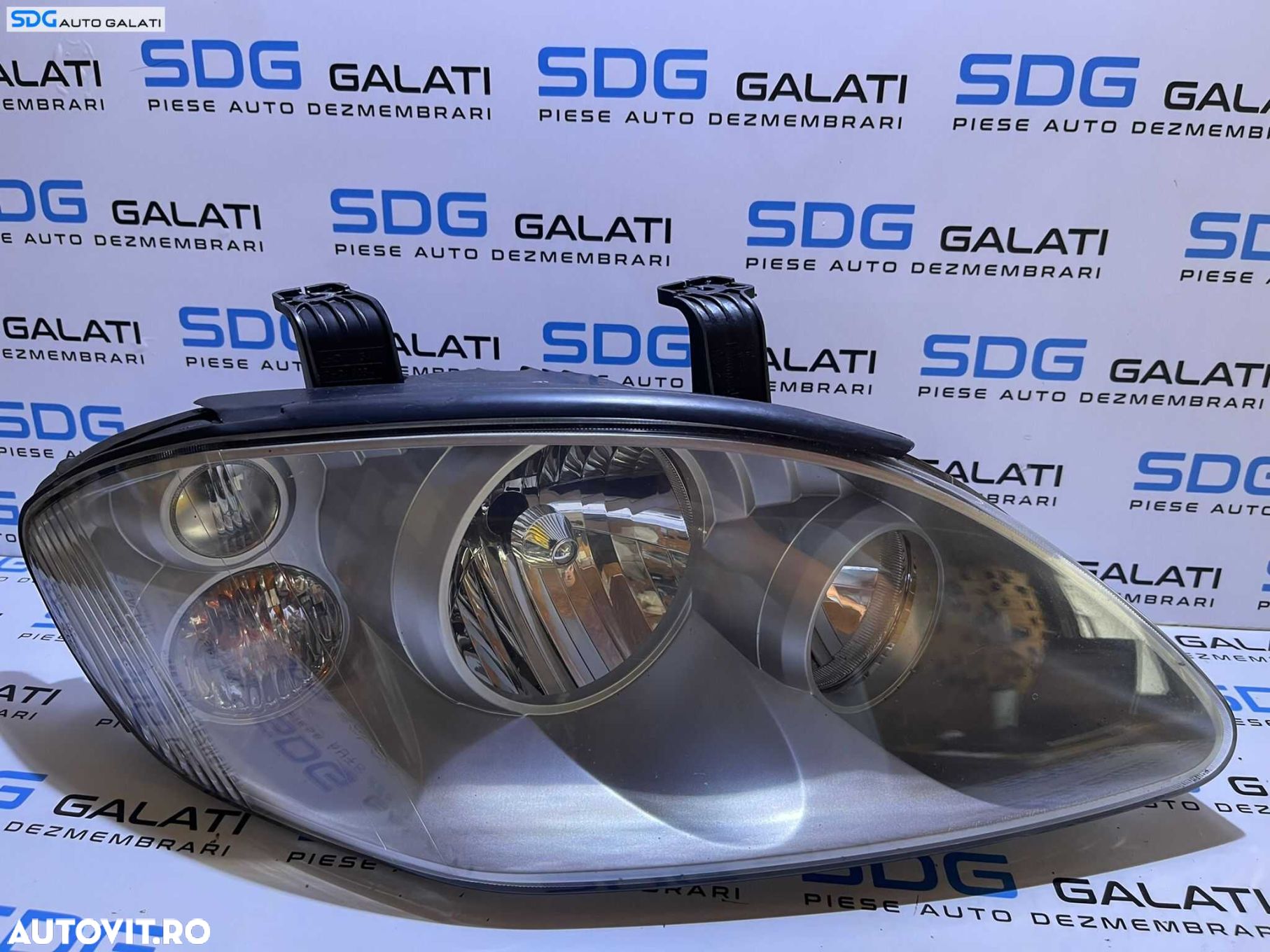Far Dreapta Halogen SsangYong Rodius 2004 - 2012 [L2150] - 1