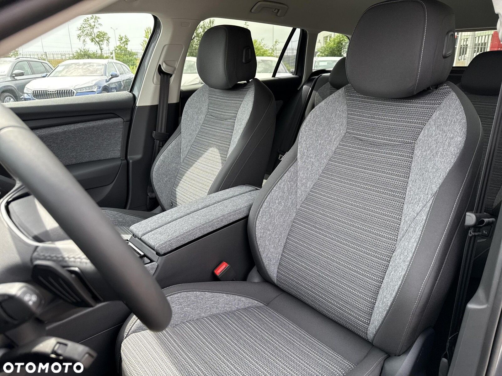 Skoda Superb 1.5 TSI mHEV Selection DSG - 12