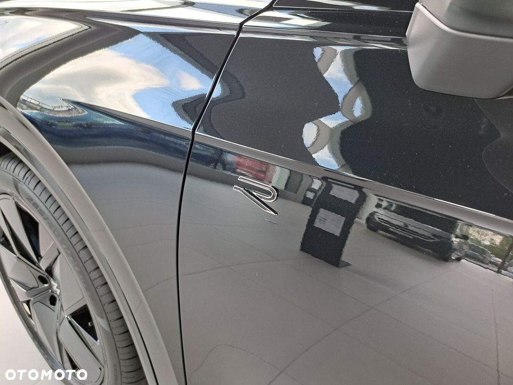 Volkswagen Touareg 3.0 V6 TDI 4Motion R-Line Final Edition - 10