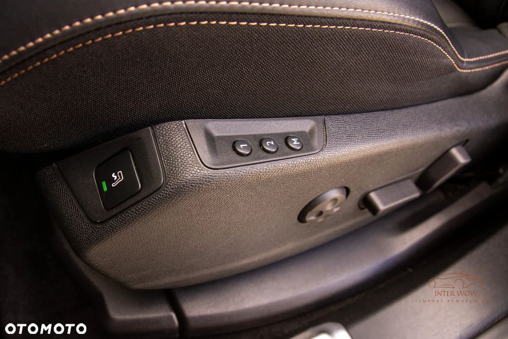 Peugeot 3008 225 e-EAT8 GT Pack - 11