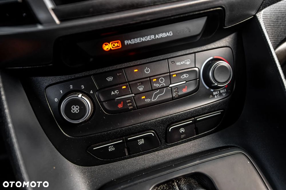 Ford Tourneo Connect Gr 1.5 EcoBlue Titanium PowerShift - 28