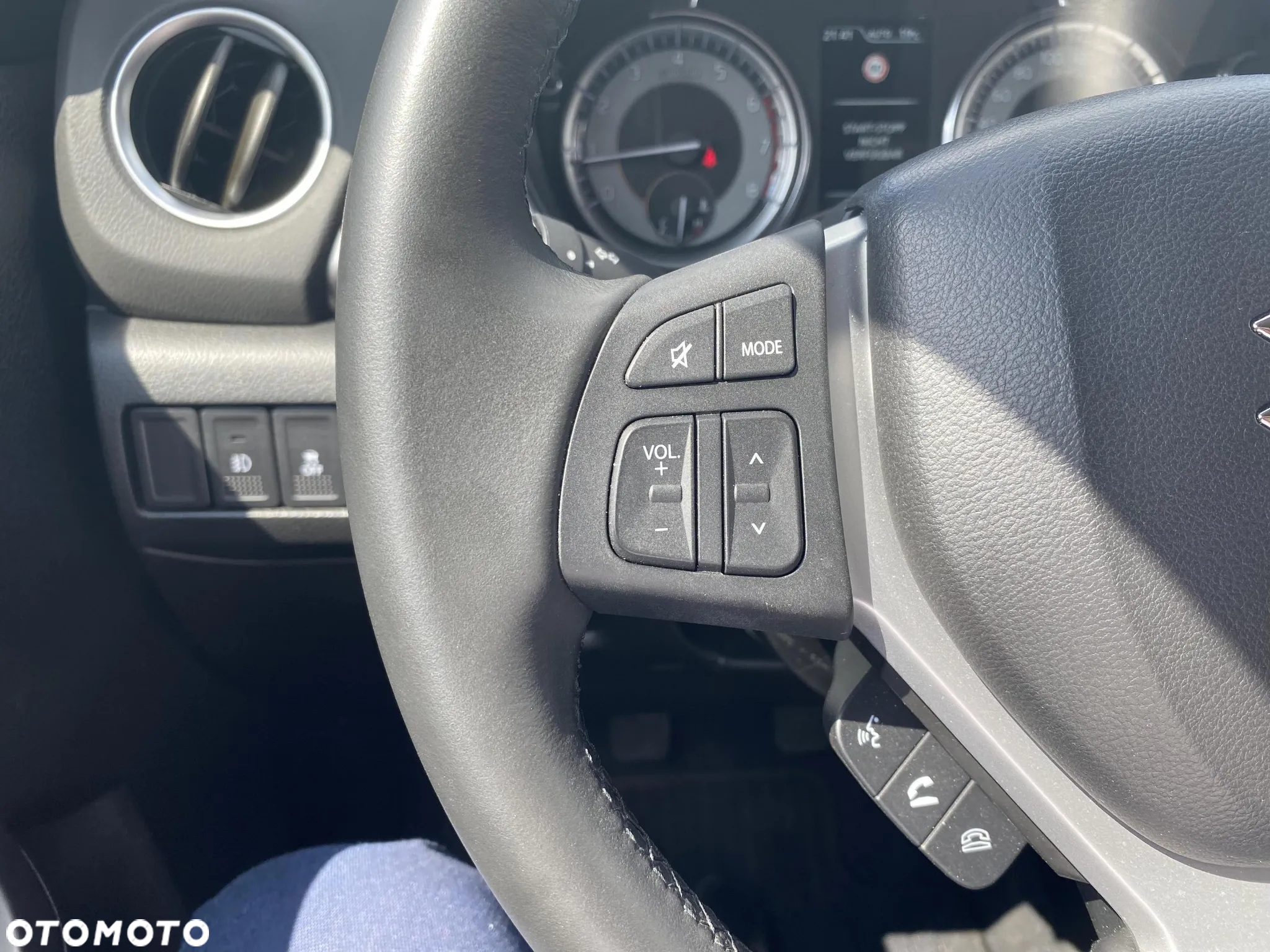 Suzuki Vitara 1.4 Boosterjet SHVS Premium 4WD - 21