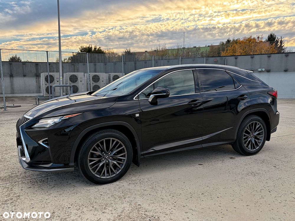 Lexus RX - 9