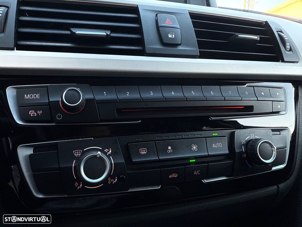 BMW 318 d Touring Advantage Auto - 29