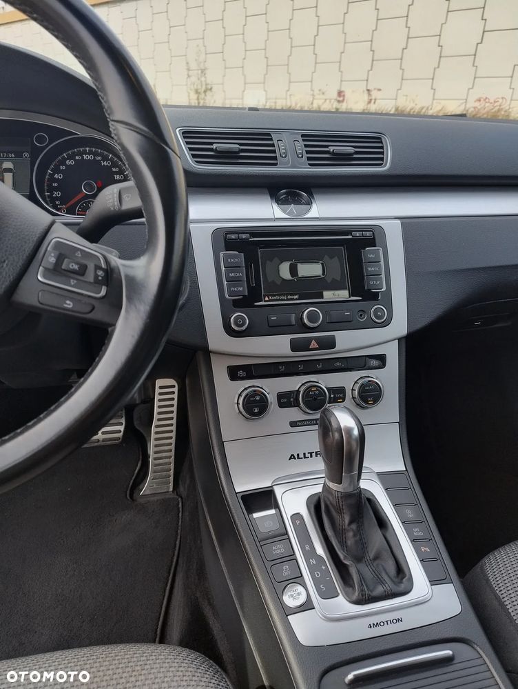 Volkswagen Passat Alltrack 2.0 TDI 4Mot DSG - 16