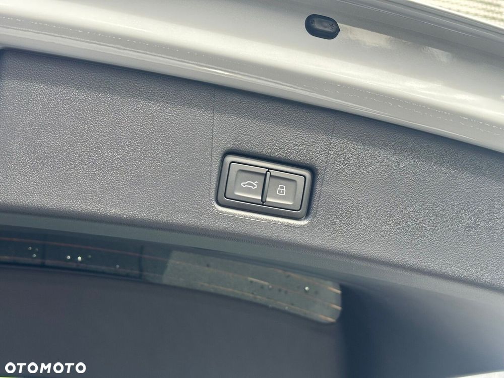 Audi Q4 Sportback e-tron - 10