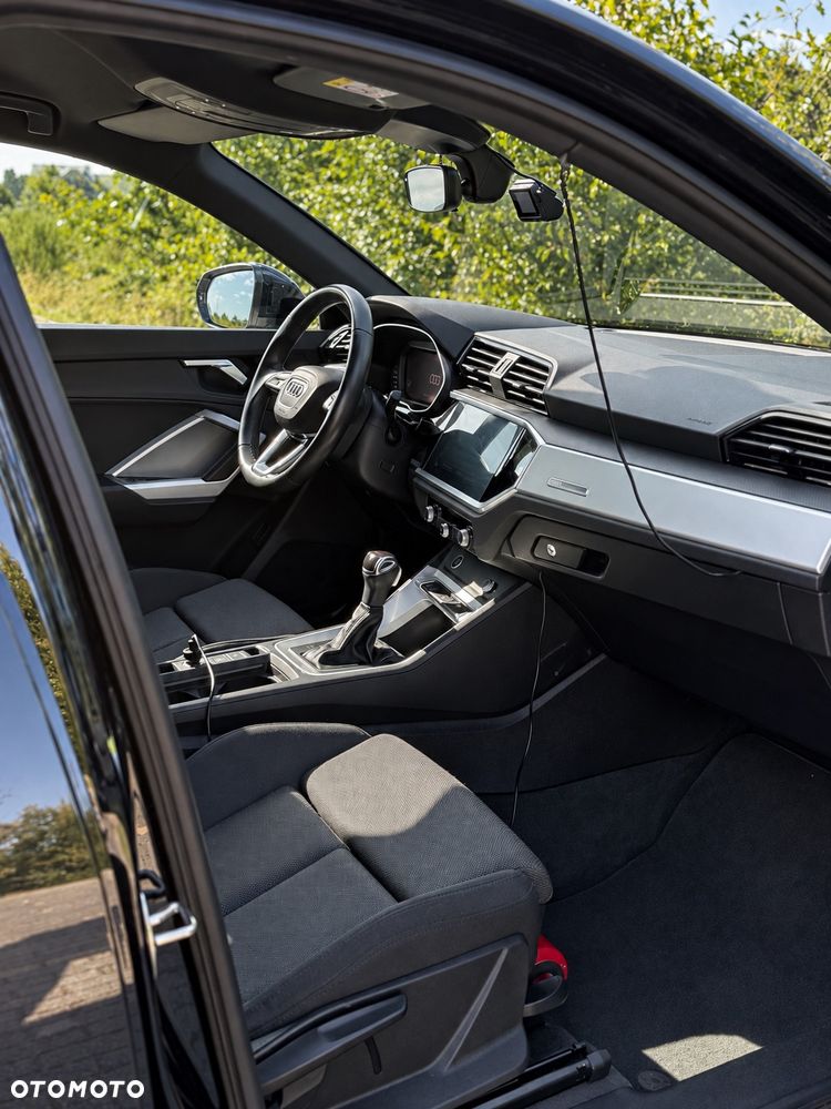 Audi Q3 35 TFSI S tronic - 9