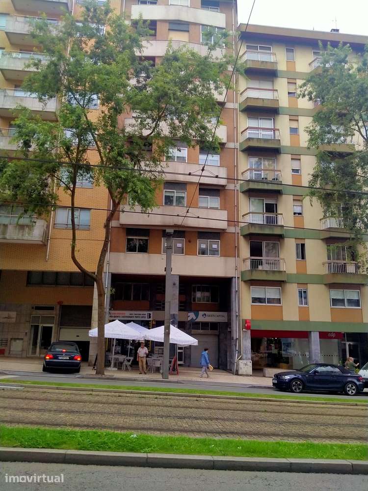 T2 Vista Rio Av. República, VN Gaia - Grande imagem: 4/13