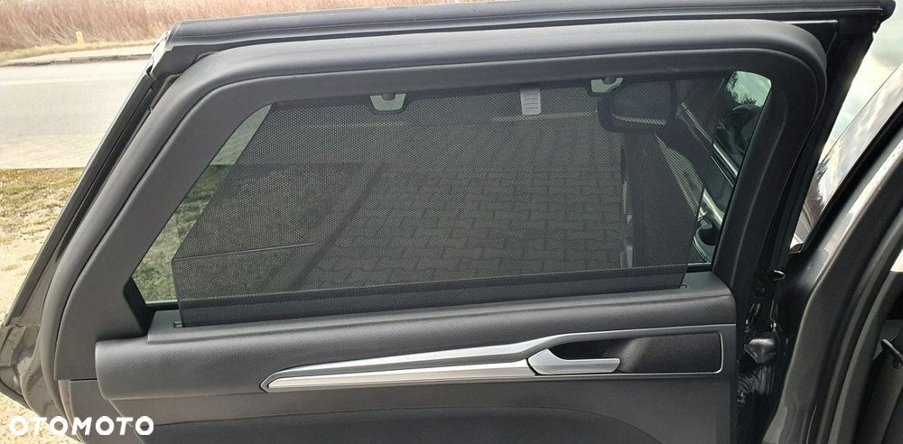 Ford Mondeo - 25