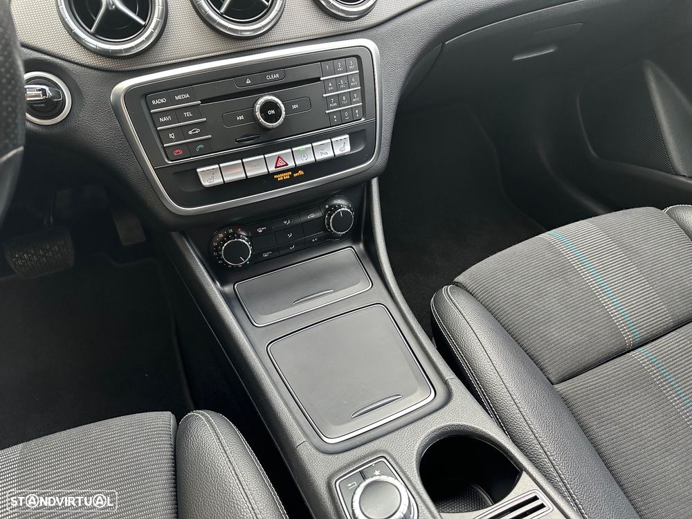 Mercedes-Benz CLA 220 d Shooting Brake AMG Line Aut. - 11