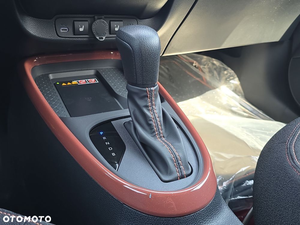 Toyota Aygo X Hybrid 1.5 Style e-CVT - 21